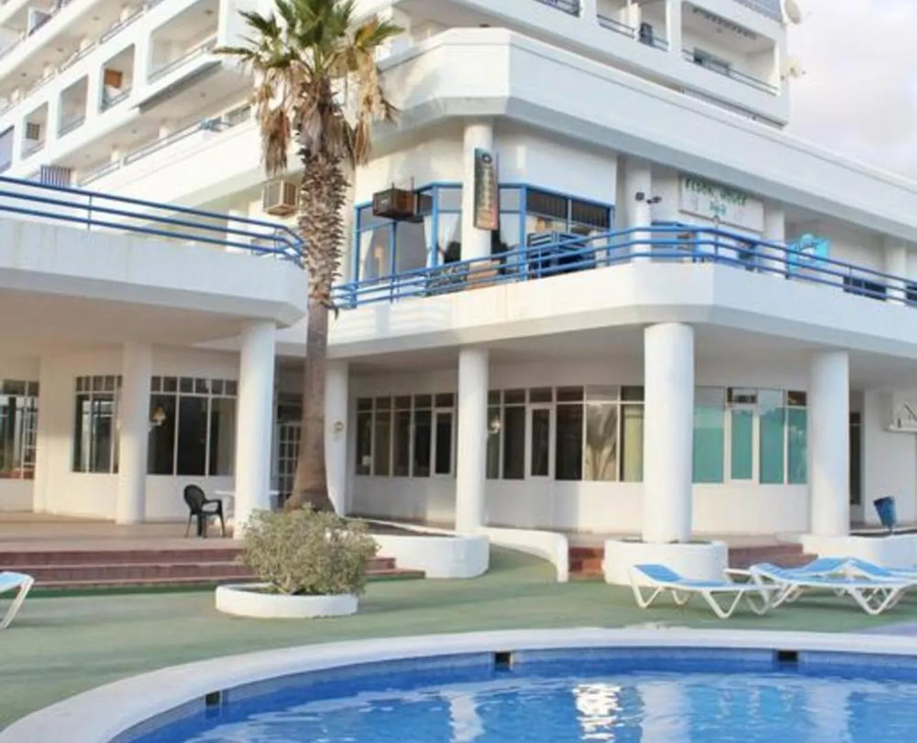 Apartment El Paraiso De Anavemar Playa Paraiso  Spain